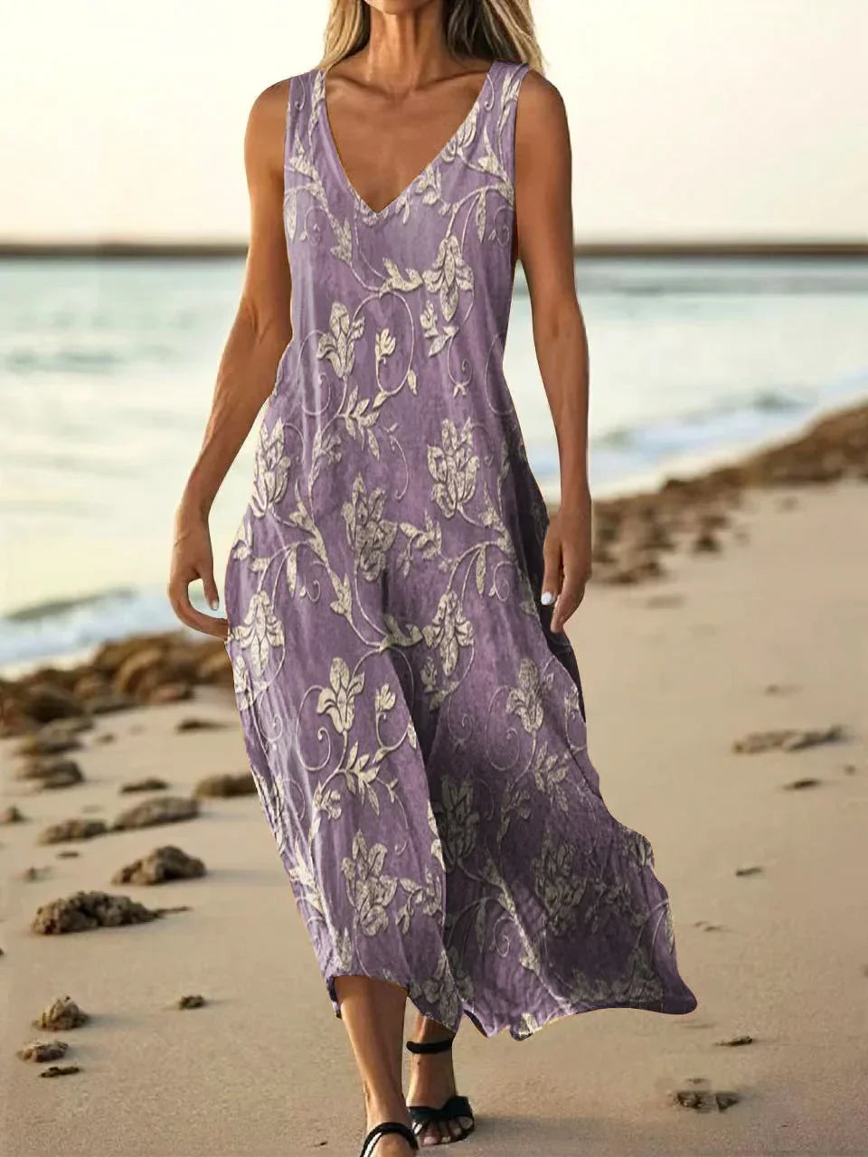 Lisa - Dress with totem print